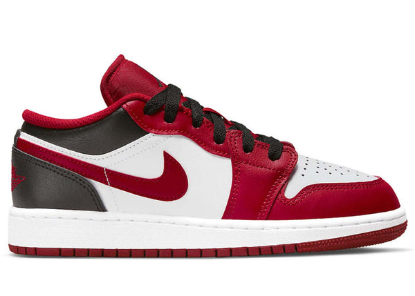 Jordan 1 Low Bulls (GS)